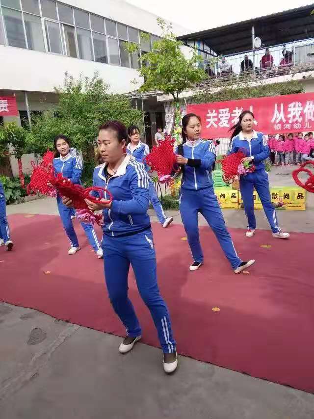 养老院里的舞蹈